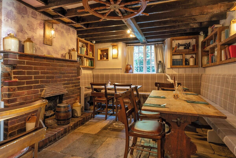 Food & Drinks 5, The Buddle Inn, Isle of Wight