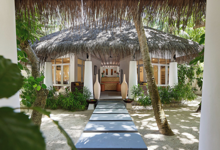 Exterior & Views 2, NH Maldives Kuda Rah Resort