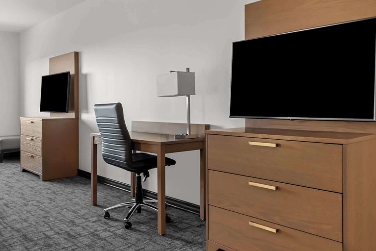 Others 5, Best Western Plus Winkler, Division No. 3