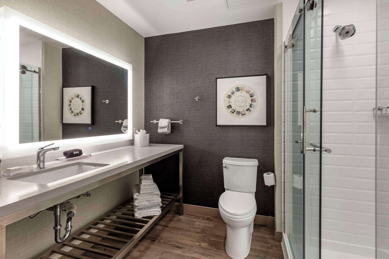 Bathroom 9