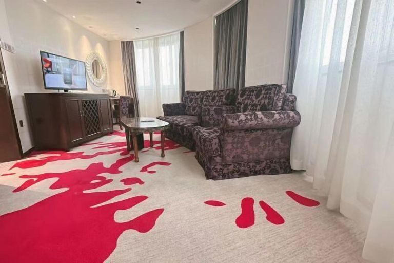 Bedroom 27