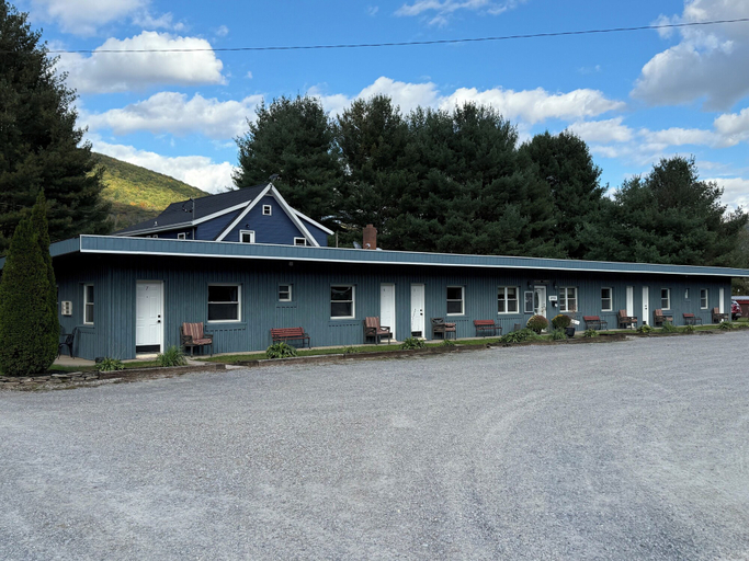 Exterior & Views 2, Colton Point Motel, Tioga