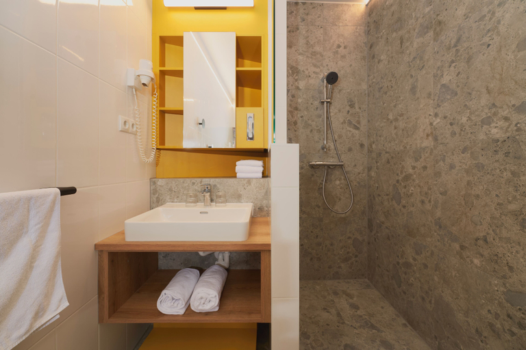 Bathroom 5, H2O Hotel-Therme-Resort, Hartberg-Fürstenfeld