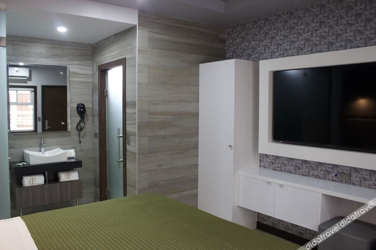 Others 5, Hotel Grand One Plaza, Tijuana
