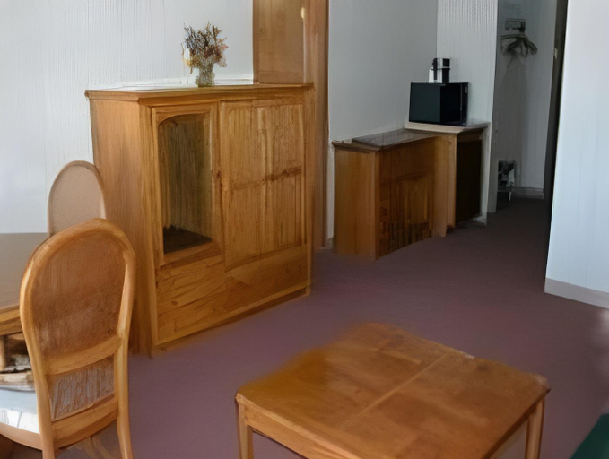 Dining Room 11