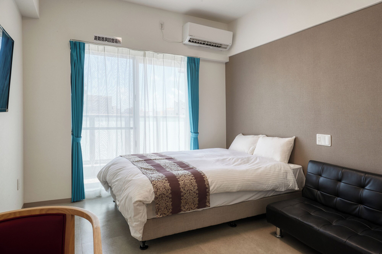Bedroom 2, BiBi Hotel NAHAKUME, Naha