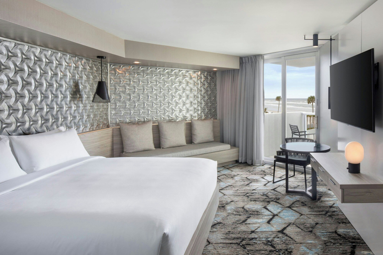 Bedroom 3, Renaissance Daytona Beach Oceanfront Hotel, Volusia