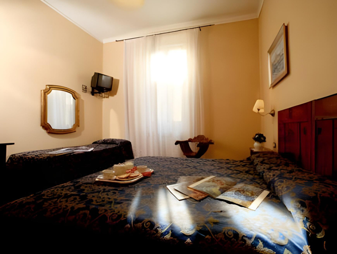 Bedroom 12