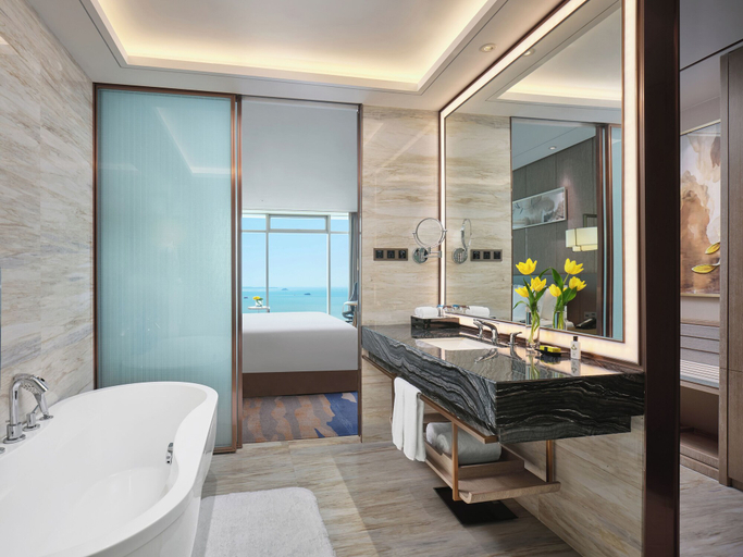 Bathroom 10