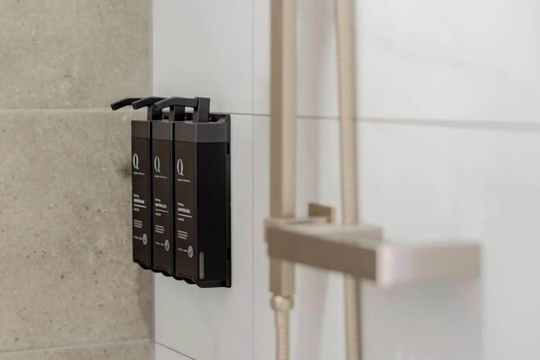 Bathroom 19