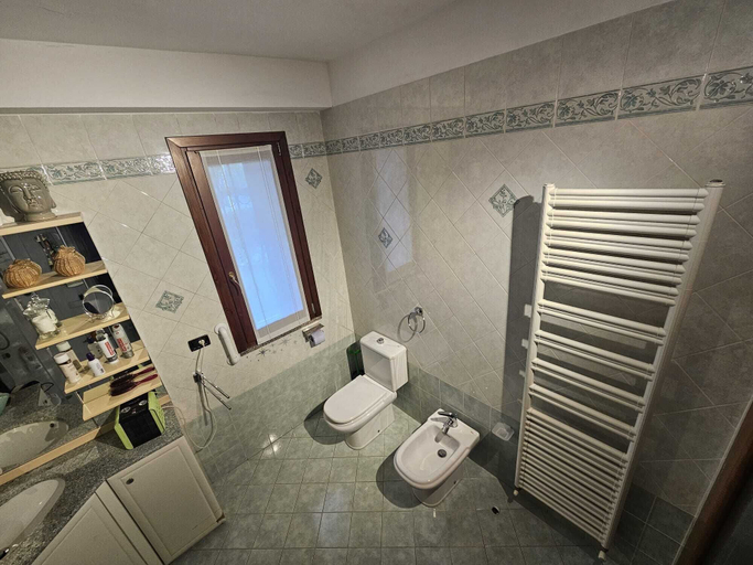 Bathroom 3, Casa Celestina, Brescia