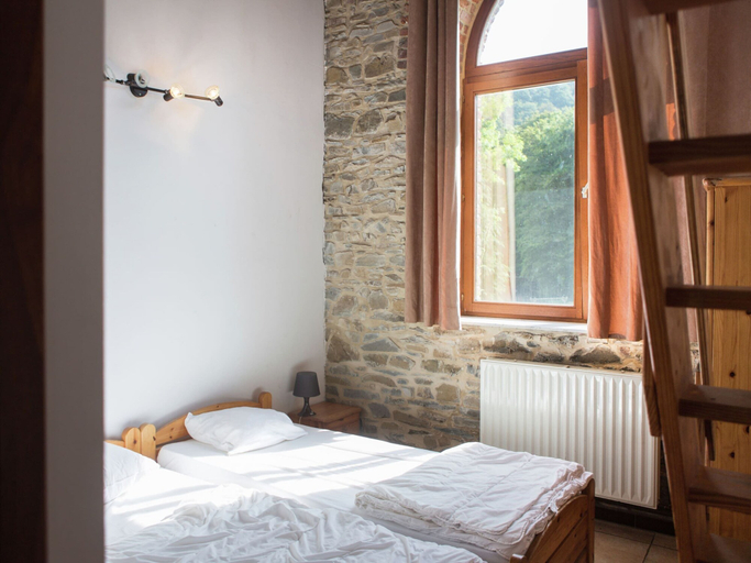 Bedroom 4, Mansion With Pool, Neblon, Liège