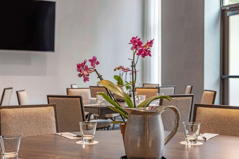 Food & Drinks 5, Cambria Hotel Savannah Downtown Historic District, Chatham