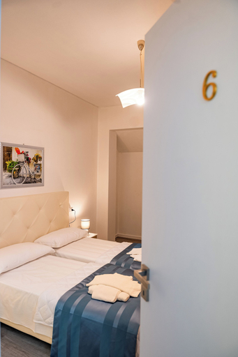 FLORENCE ROOMS NOVELLA, Florence