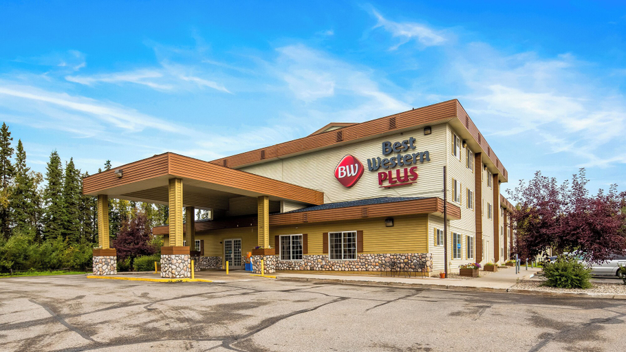 Exterior & Views 2, Best Western Plus Pioneer Park Inn, Fairbanks North Star