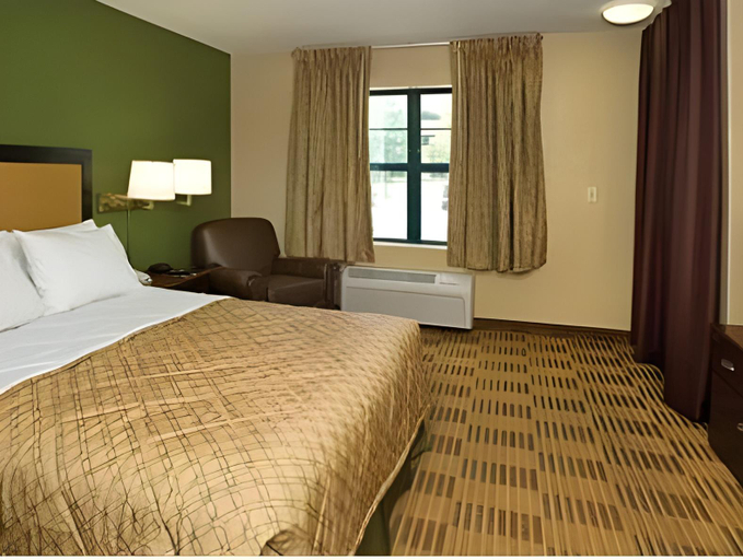 Bedroom 15