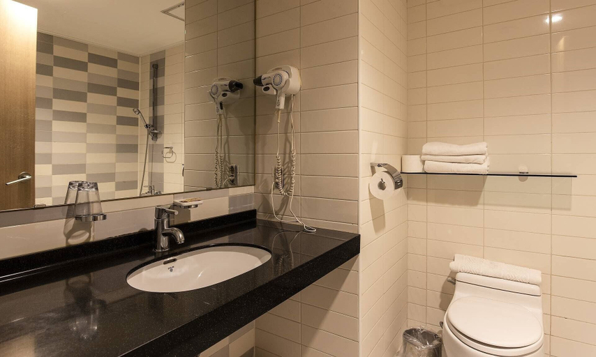 Bathroom 5, Incheon Airport Hotel Zeumes, Jung