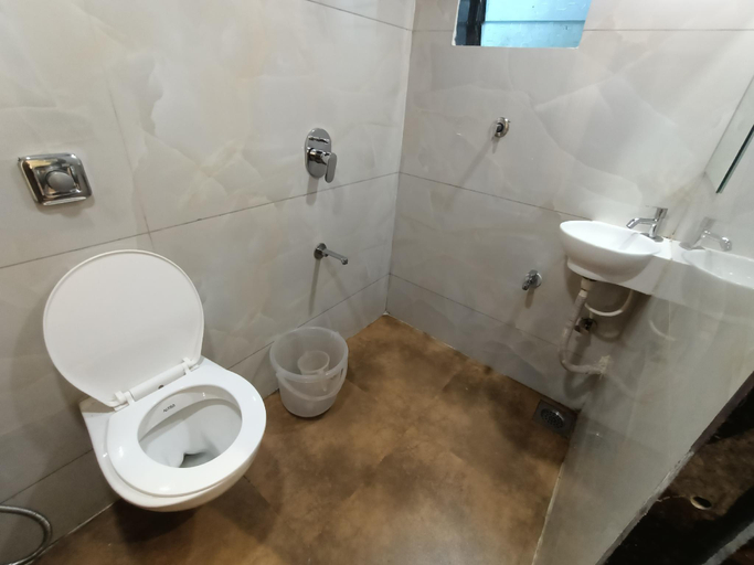 Bathroom 5, Hotel Moon Lite Residency Marve Malad, Mumbai Suburban