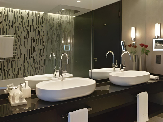 Bathroom 25