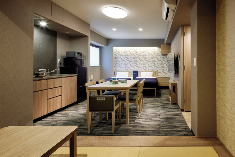 Dining Room 16