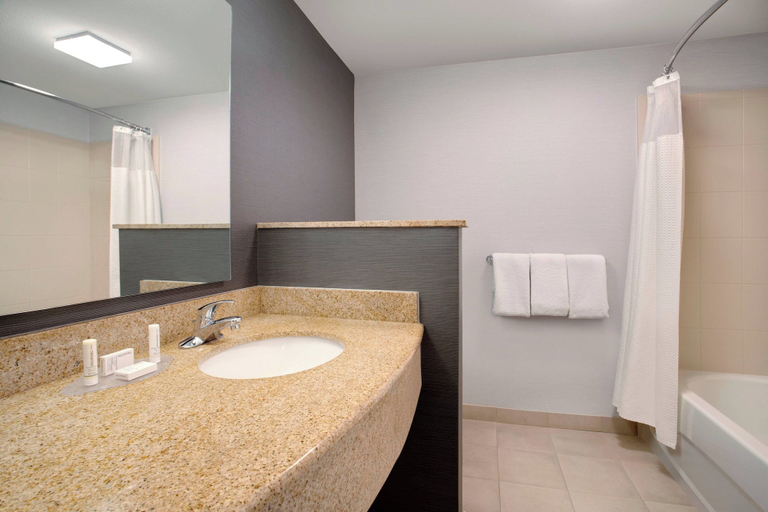 Bathroom 3, Courtyard by Marriott Fort Lauderdale SW/Miramar, Broward