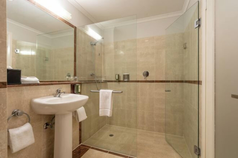 Bathroom 20