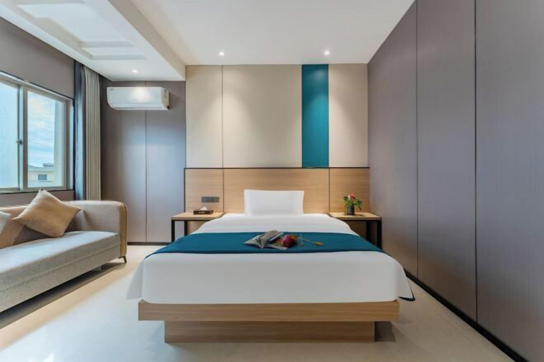 Bedroom 2, Q+ Maoming Daxi Holiday Hotel, Maoming