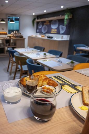 Food & Drinks 5, Appart Hotel Odalys City Rennes Lorgeril, Ille-et-Vilaine