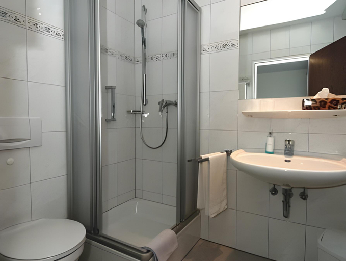 Bathroom 6
