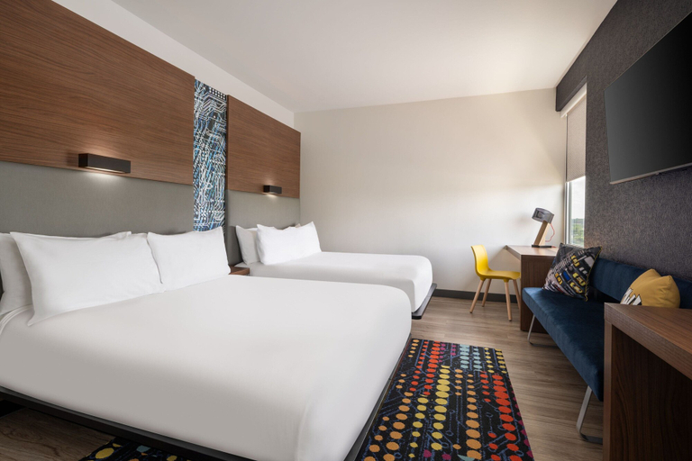 Bedroom 3, Aloft Beachwood, Cuyahoga