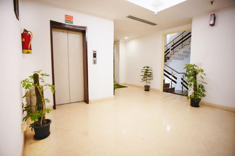 Public Area 3, Hotel Hari's Court, Delhi