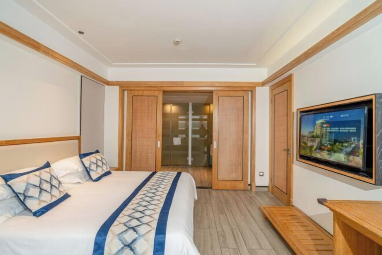 Bedroom 13