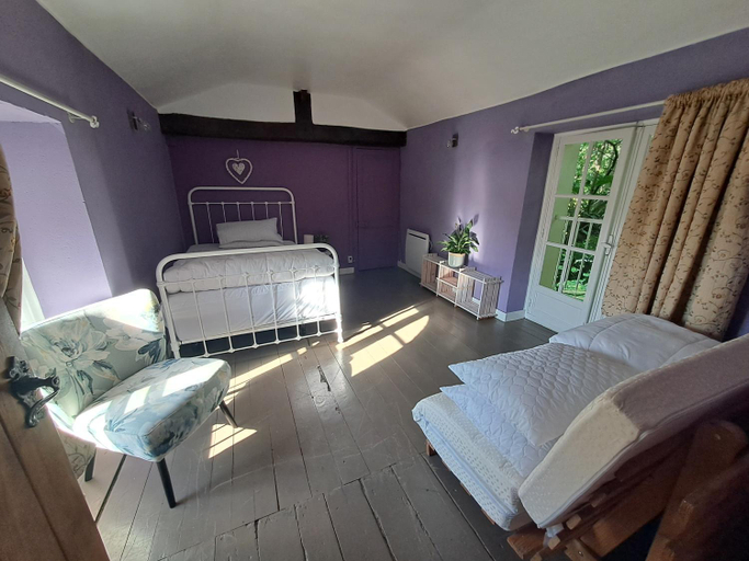 Bedroom 2, Manor House Charentaise, Charente-Maritime