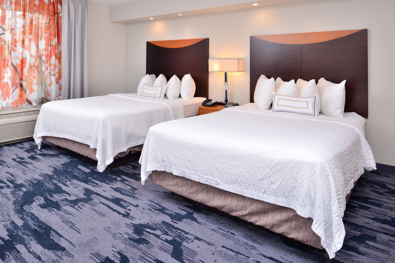 Bedroom 2, Fairfield Inn & Suites by Marriott Pelham, Shelby