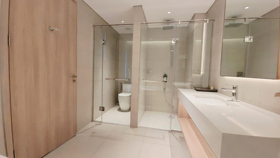 Bathroom 5, A La Carte Ha Long Apartment by the beach, Hạ Long