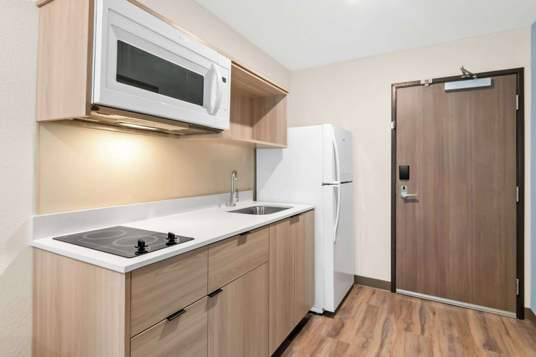 Others 5, Woodspring Suites Pensacola West, Escambia
