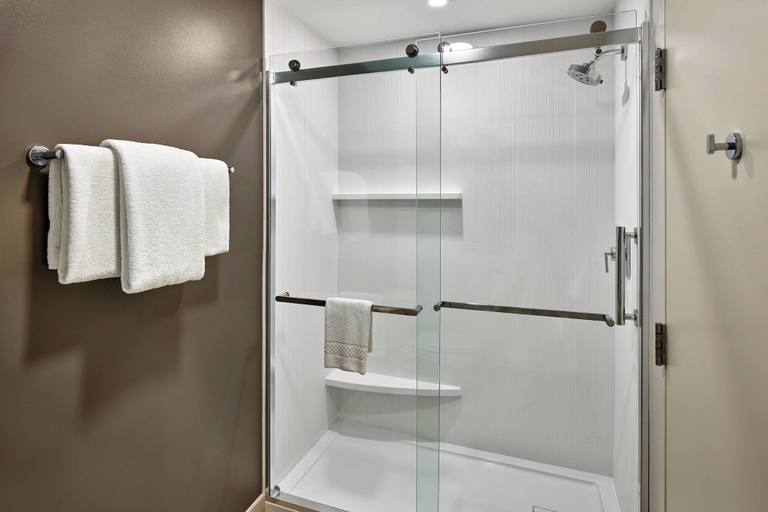 Bathroom 5, Courtyard by Marriott Philadelphia Langhorne, Bucks
