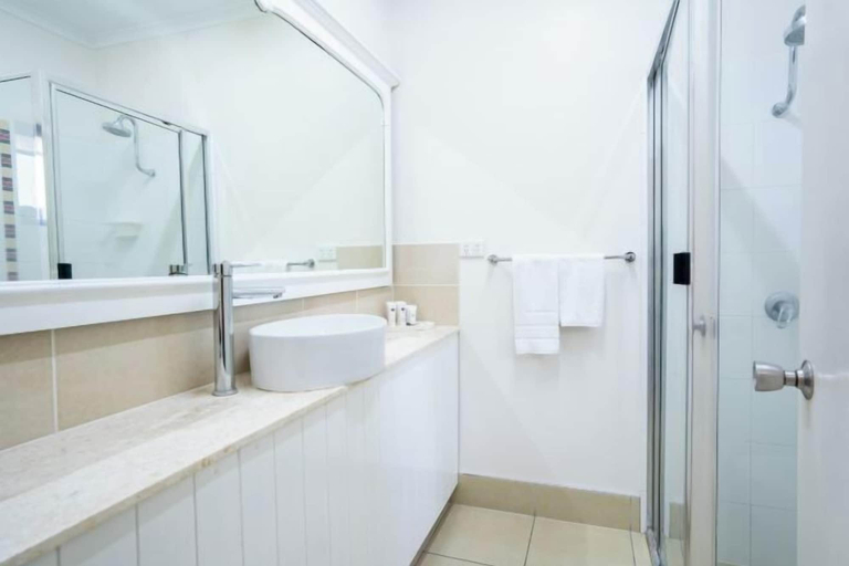 Bathroom 20