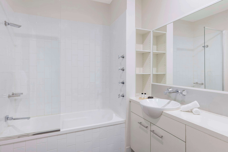 Bathroom 25