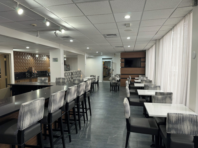 Food & Drinks 5, Wingate by Wyndham Sheboygan, Sheboygan