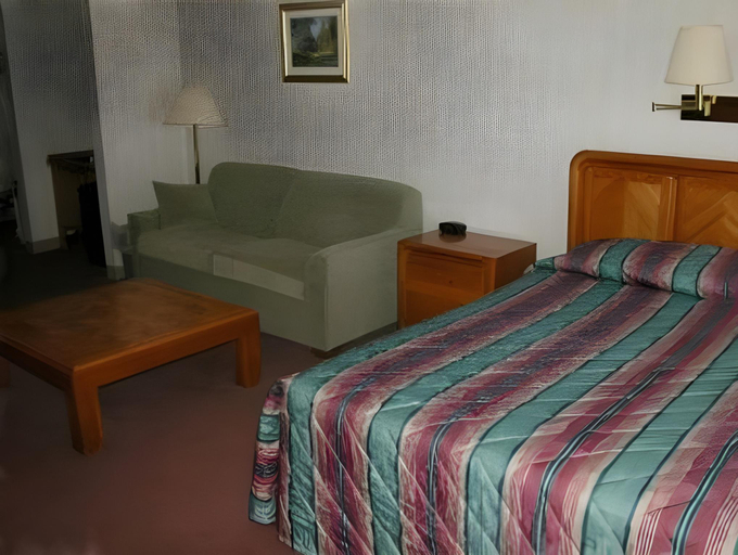 Bedroom 12