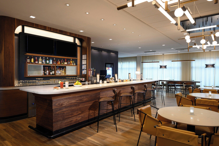 Food & Drinks 5, Courtyard by Marriott Charlotte Waverly, Mecklenburg