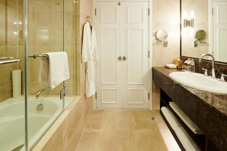 Bathroom 5, Eastin Grand Hotel Saigon, Phú Nhuận