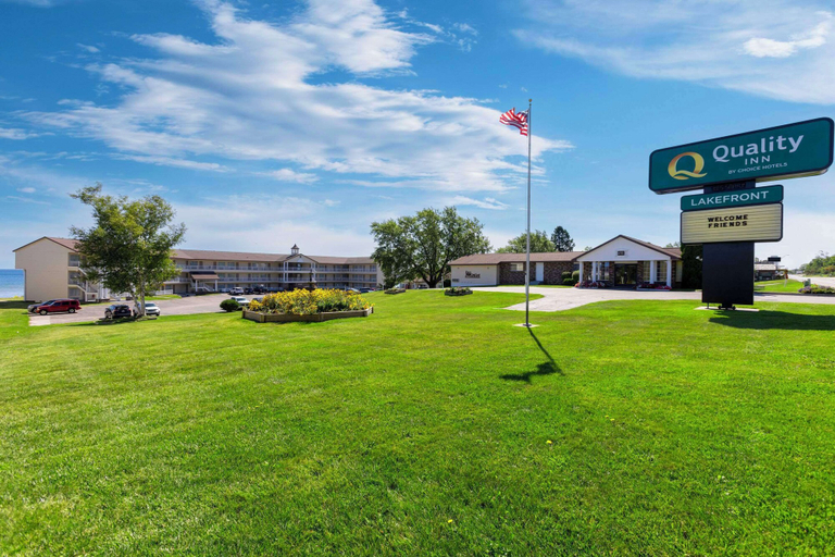 Others 1, Quality Inn Lakefront, Mackinac