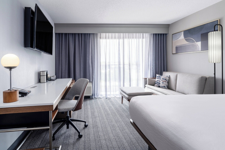 Bedroom 3, Courtyard by Marriott Austin South, Travis