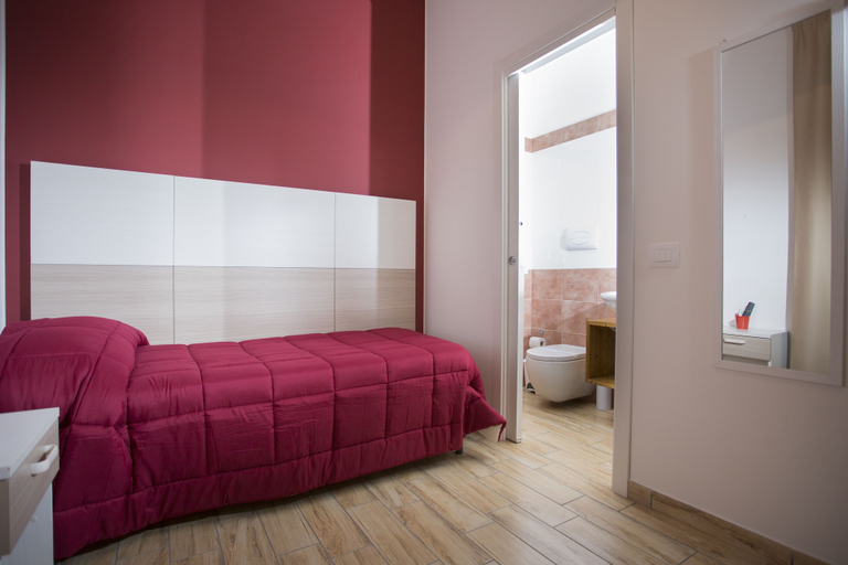 Bedroom 2, Trapani Home, Trapani