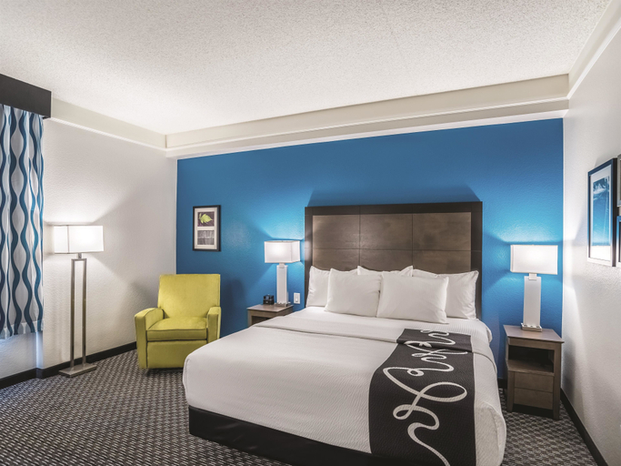 Bedroom 3, La Quinta Inn & Suites by Wyndham Phoenix Chandler, Maricopa
