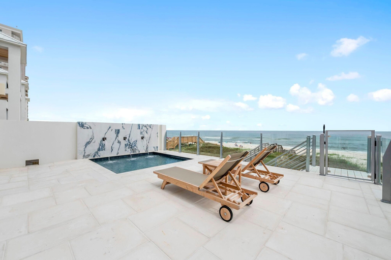 Sport & Beauty 5, Searenity at Eleanor Beach, Escambia