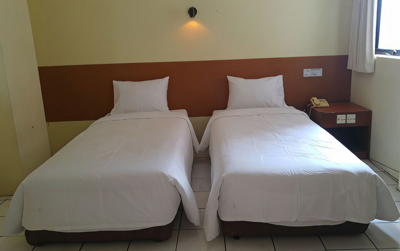 Bedroom 2, Hotel Lautze Indah, Central Jakarta