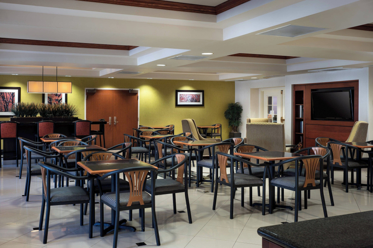 Food & Drinks 5, Fairfield Inn & Suites Tucson North/Oro Valley, Pima